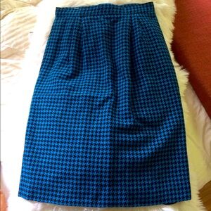 Vintage Liz Claiborne blue houndstooth skirt